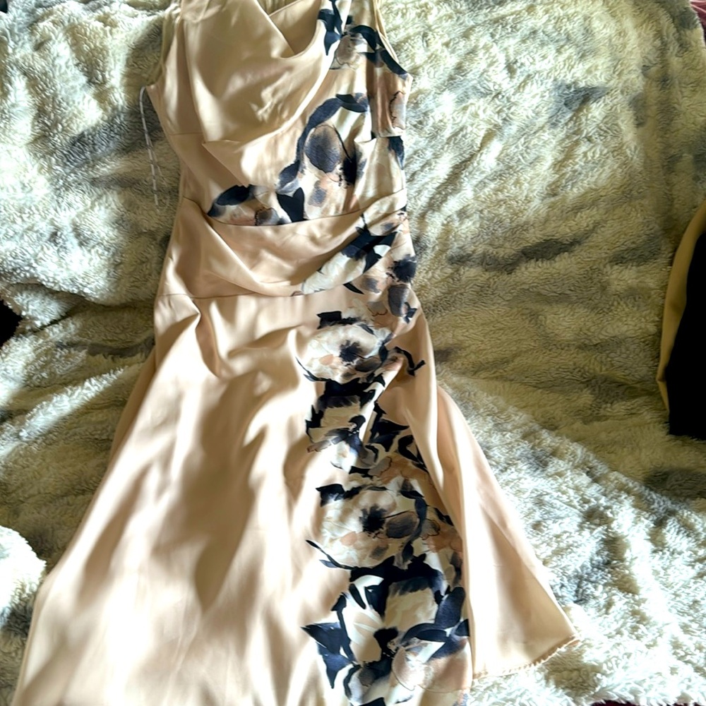 DKNY beautiful midi length dress. Cream with grey and black watercolor flowers.